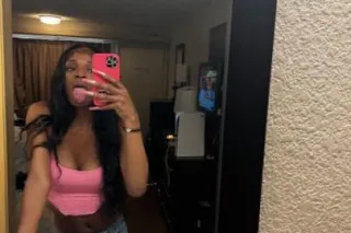 Cum👅💦 have fun with your TRANS... - Image 4