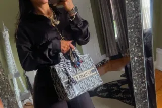 Business meeting 🤑 - Image 3