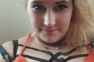 🐇escape the snow with this snowbunny in Quincy🐐 - Image 1