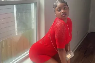 pretty , brown - Image 1