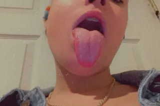 SELLING CONTENT AND meets depending on location - Image 2